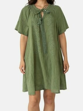Lucky Brand Embroidered Boho Peasant Dress in olive green. Size: X-Small